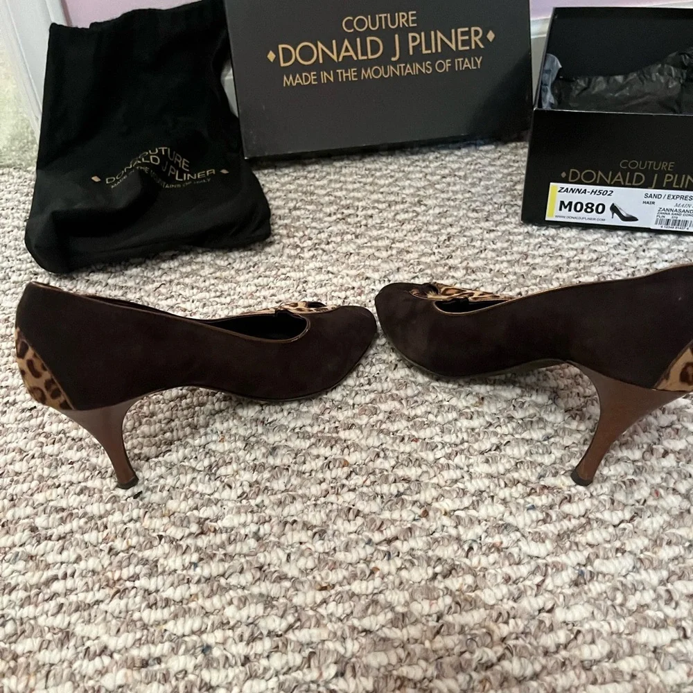 DONALD PLINER COUTURE Animal Print and Suede Peep Toe Heels - Picture 10 of 13